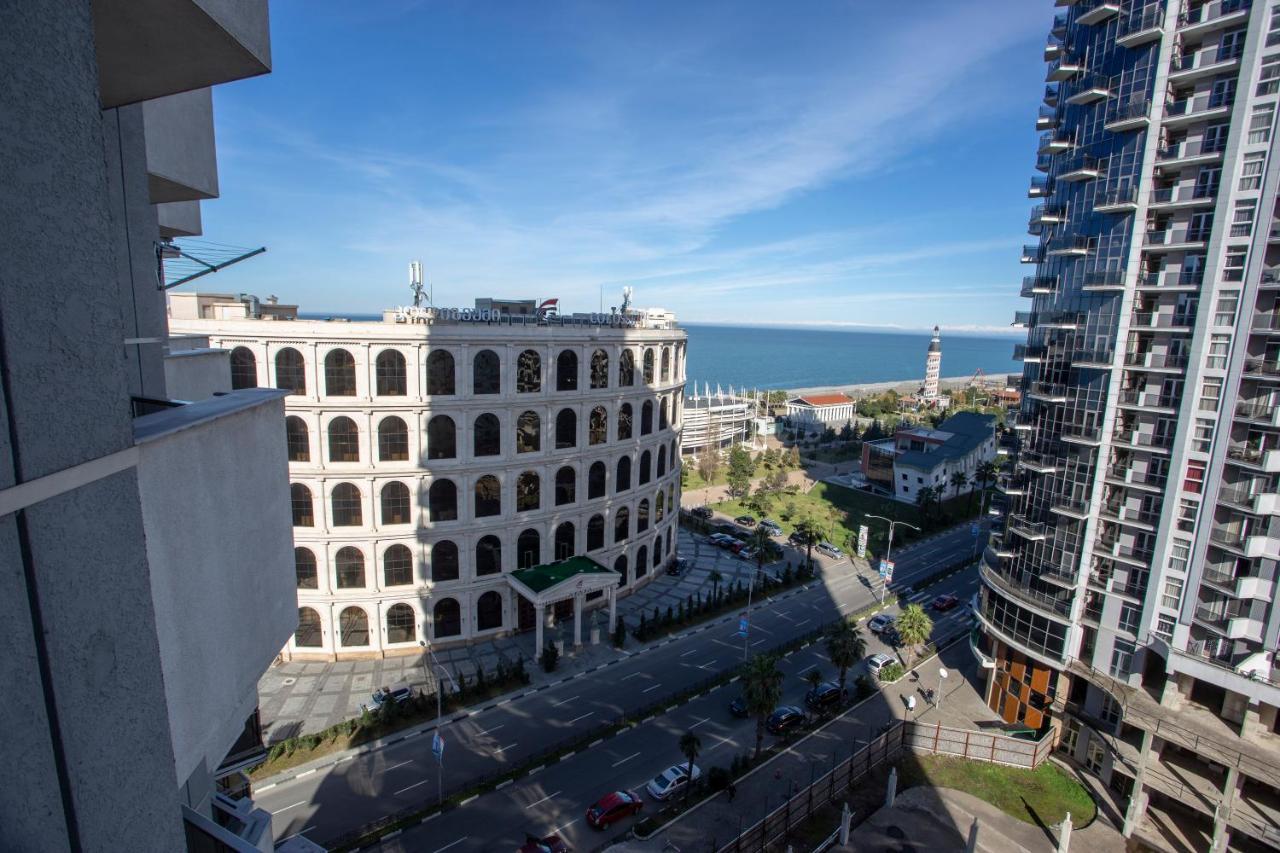 Blue Star Batumi Aparthotel Exterior photo