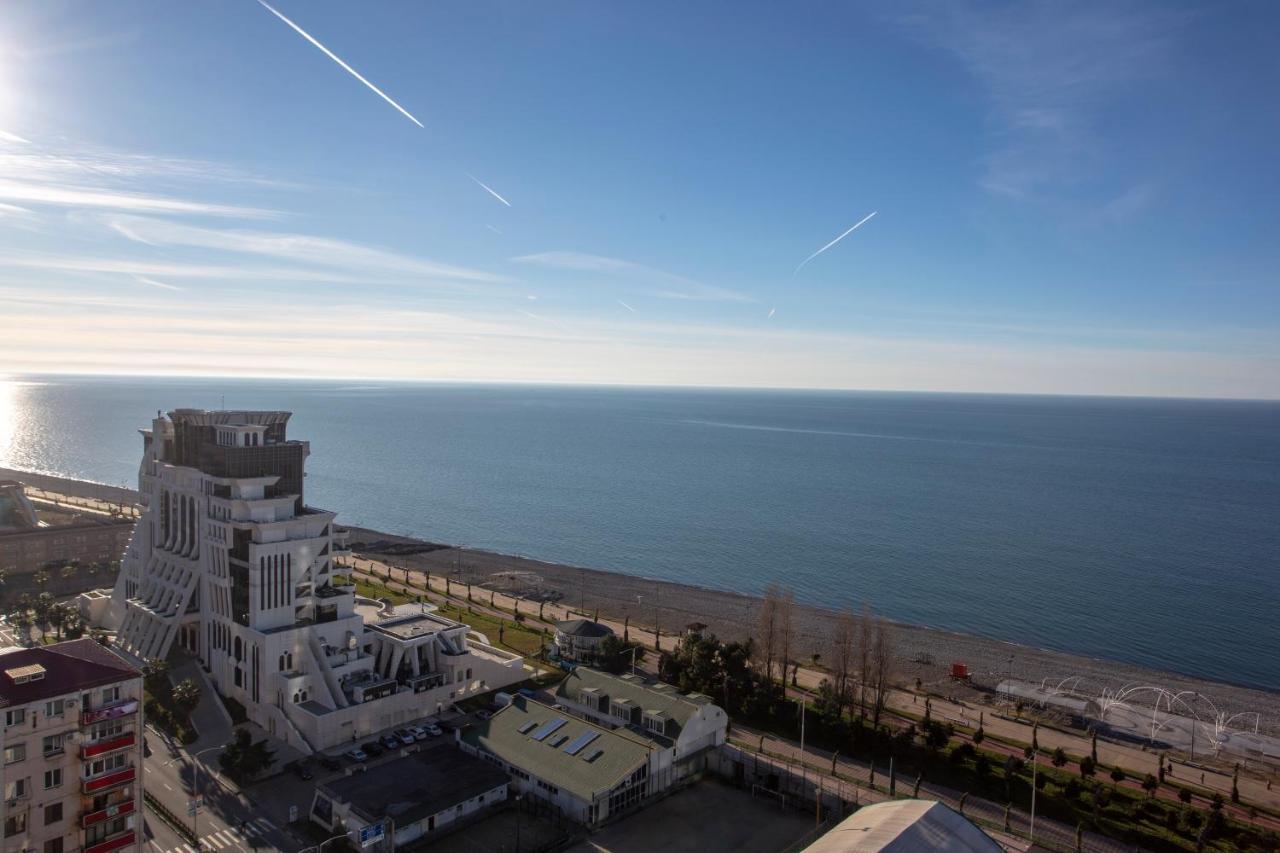 Blue Star Batumi Aparthotel Exterior photo