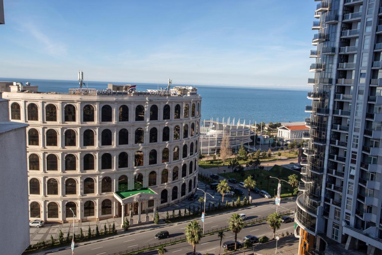 Blue Star Batumi Aparthotel Exterior photo