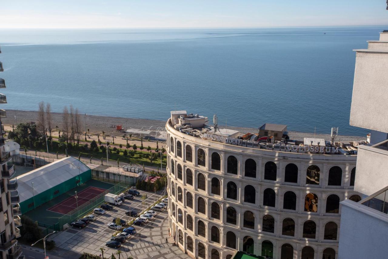 Blue Star Batumi Aparthotel Exterior photo